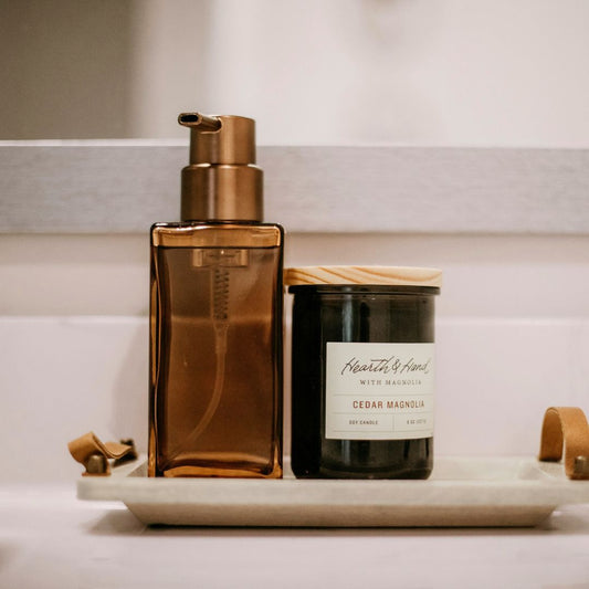 Candlelight Romance: Set the Stage for Love with Our Romantic Candles!